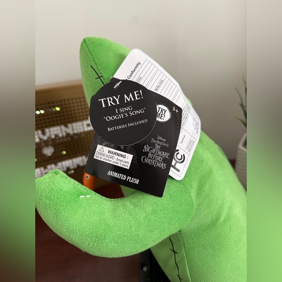 New The Nightmare before Christmas Oogie Boogie Animated Plush - Picture 4 of 6